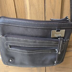 Tignanello Brown Shoulder Bag with Structured Design and Contrast Stitching